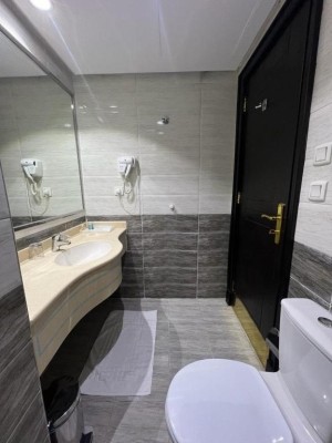 Zaha Al Madina Hotel